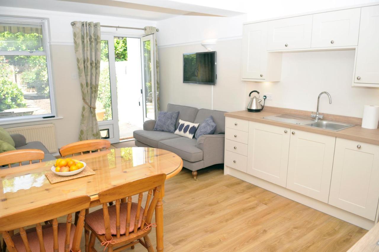 Little Lane Villa Alverstoke Bagian luar foto