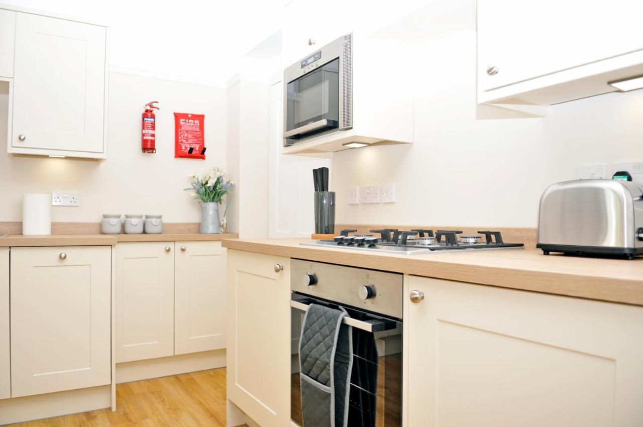 Little Lane Villa Alverstoke Bagian luar foto