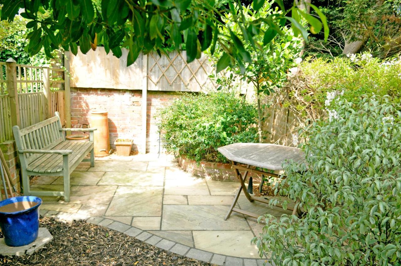 Little Lane Villa Alverstoke Bagian luar foto