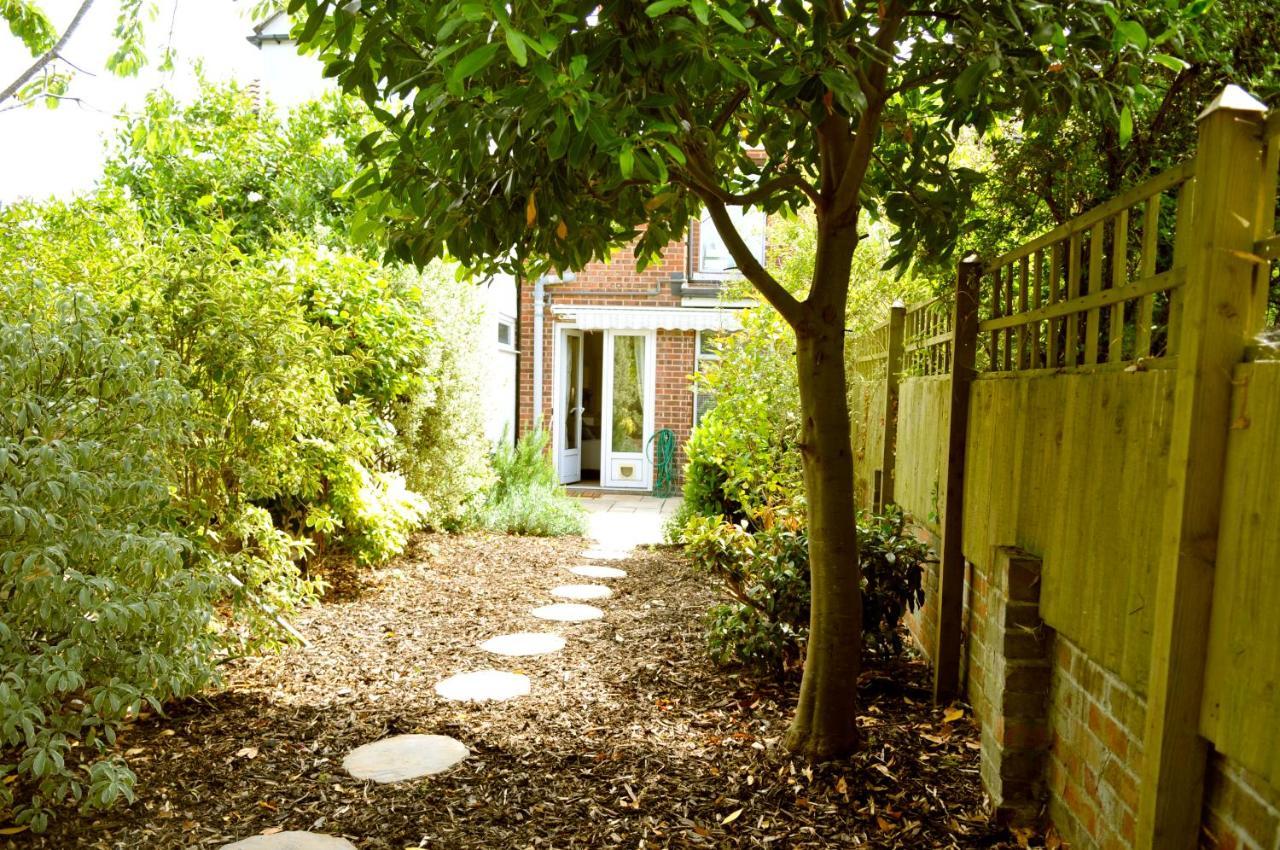 Little Lane Villa Alverstoke Bagian luar foto